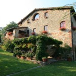 tuscan_home_pergola